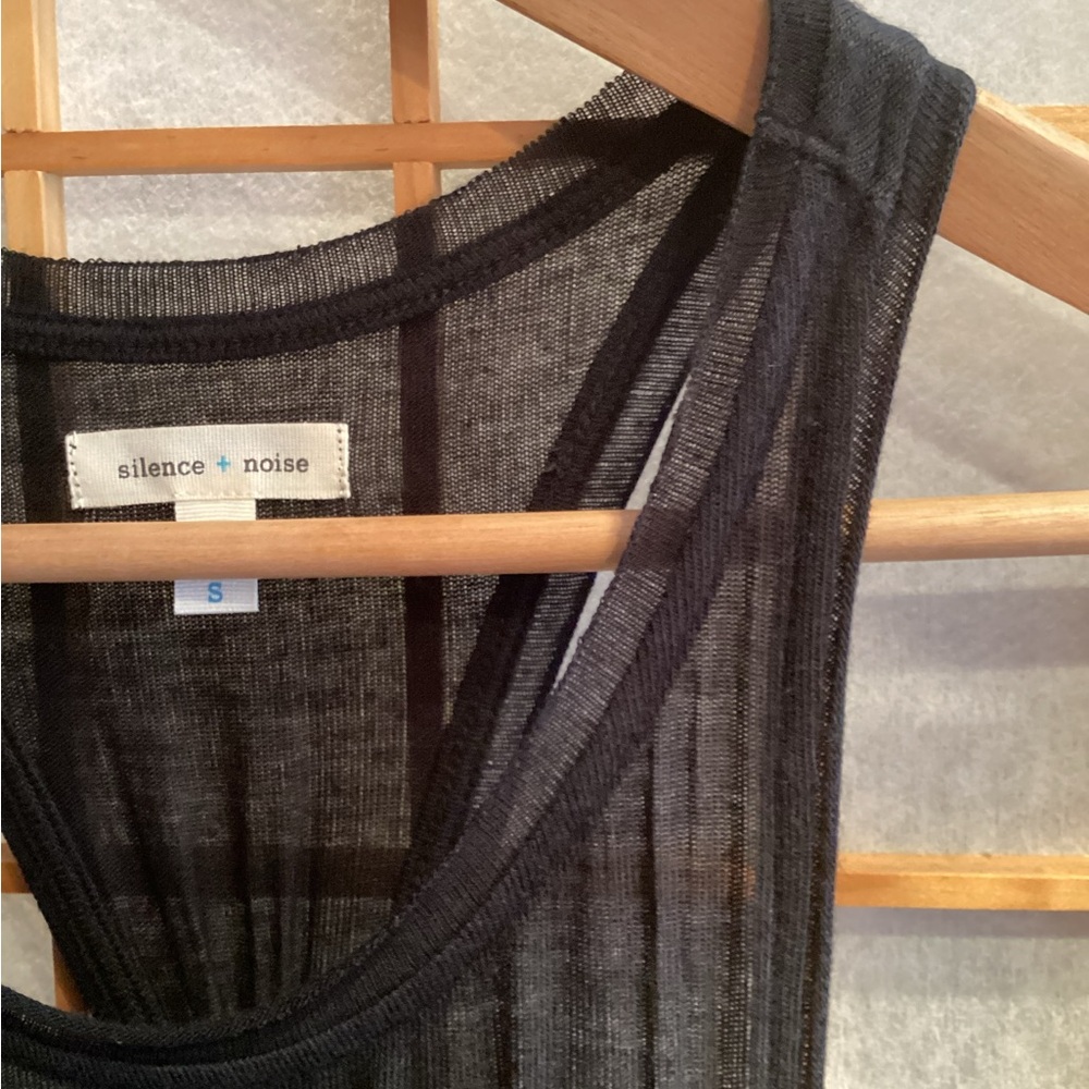 NWOT UO silence + noise Racerback Hi-Lo Tank Black Women's Size Small - Picture 2 of 10